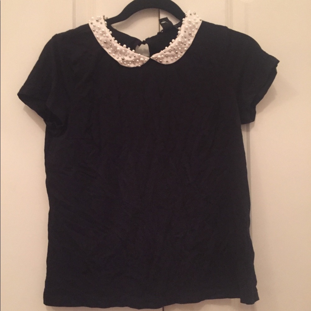 Pearl collar tee